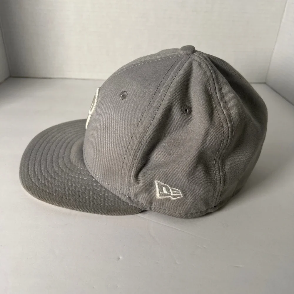 New Era Philadelphia Phillies MLB Baseball Cap Gray‎ Fitted 59FIFTY Size 7 1/4